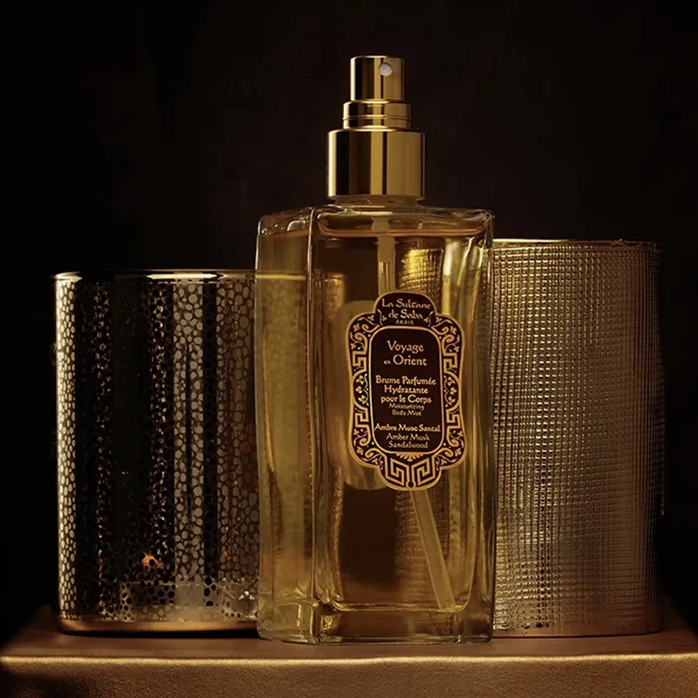 La Sultane de Saba Moisturizing Fragrance Mist Amber Musk Sandalwood Зволожувальний парфумований спрей для тіла та волосся «Амбра, мускус і сандалове дерево»